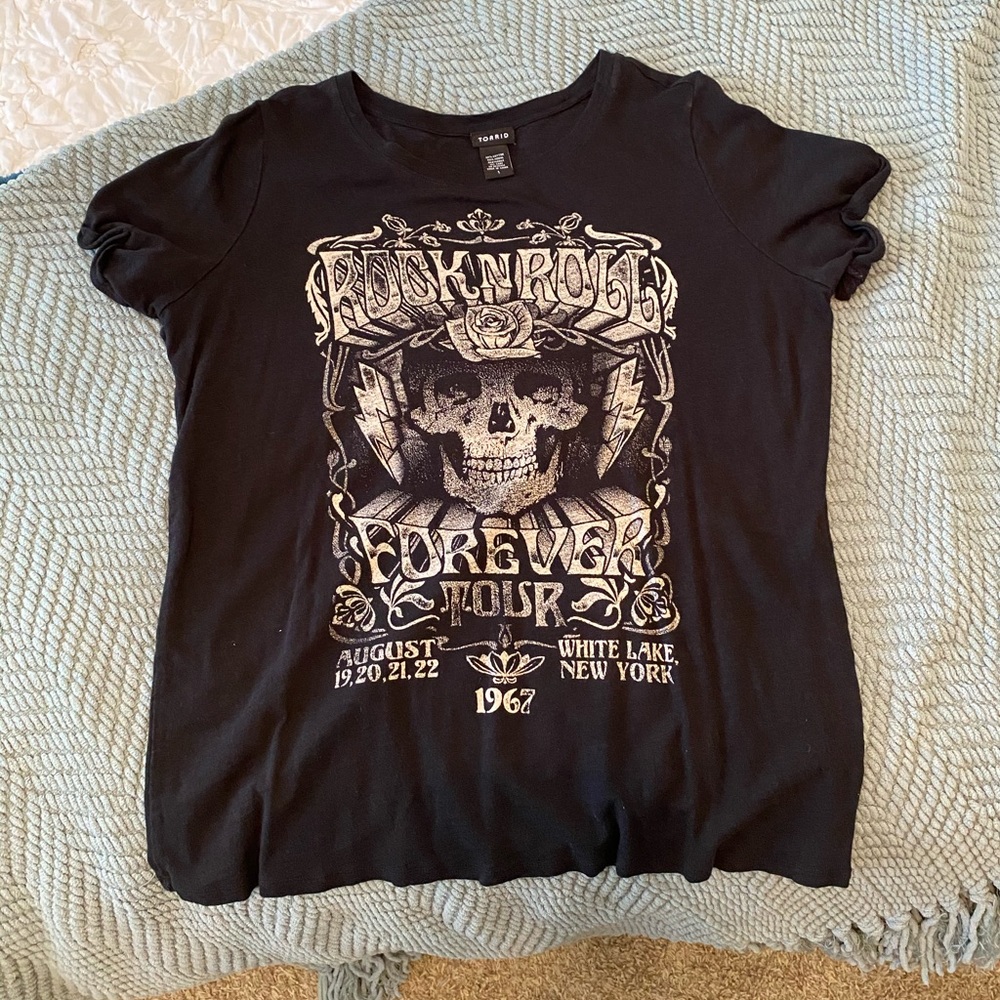 Torrid screen tee